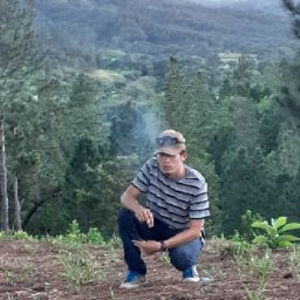 Meet your Posher, César